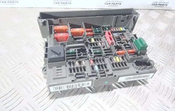 BMW 1 E82 E88 Fuse module 9119446