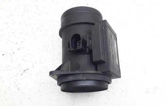 Volkswagen Golf IV Mass air flow meter 718221510