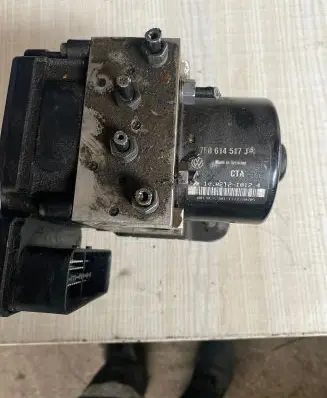 Volkswagen Transporter - Caravelle T5 ABS Pump 7E0907379L