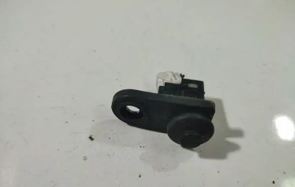 KIA Ceed Front door sensor 