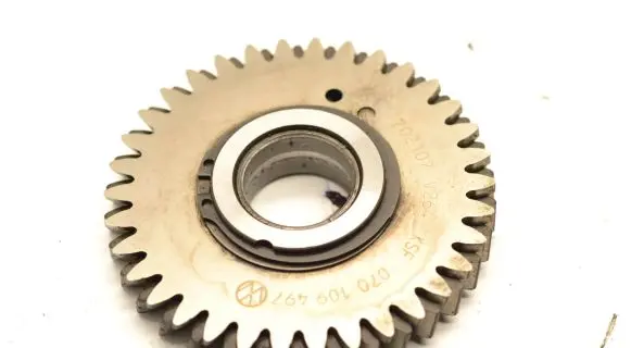 Volkswagen Touareg I Crankshaft position gear 070109497