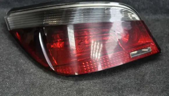 BMW 5 E60 E61 Rear/tail lights 6910767