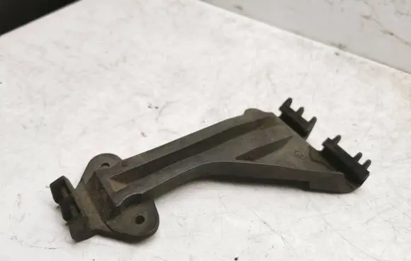 Audi A6 S6 C5 4B Front bumper mounting bracket 4A0807283A