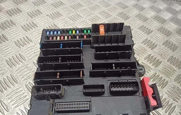 Opel Vectra C Fuse box cover 460023260