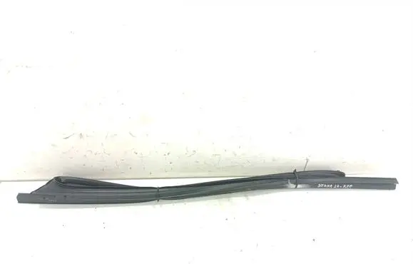 Toyota Sienna XL40 IV Rubber seal front coupe door 6815108030 05602MP020A
