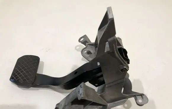 Audi A6 S6 C6 4F Brake pedal 4F17233117B