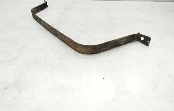 Fuel tank mounting bracket