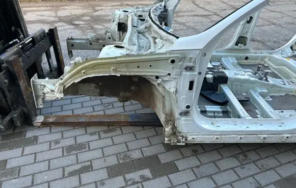 Front quarter panel