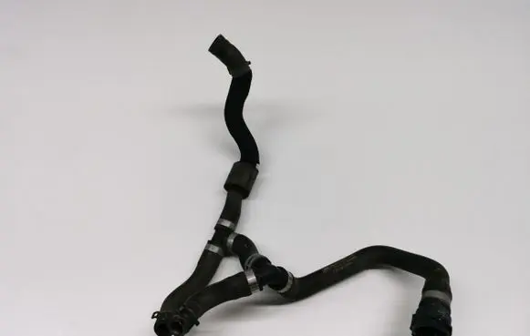 Volkswagen Touareg III Engine coolant pipe/hose 4M0819350J