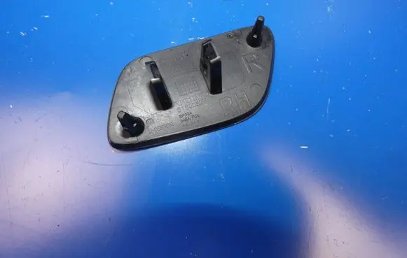 Volvo S60 Headlight washer spray nozzle cap/cover 31690527