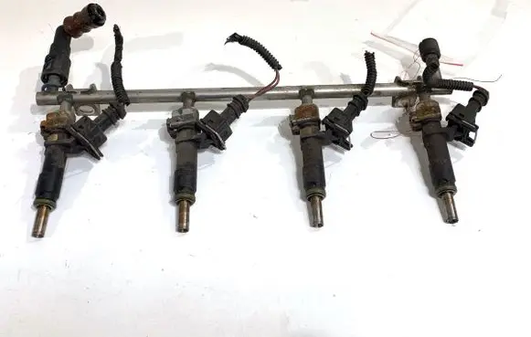 Opel Zafira B Fuel main line pipe 55353806