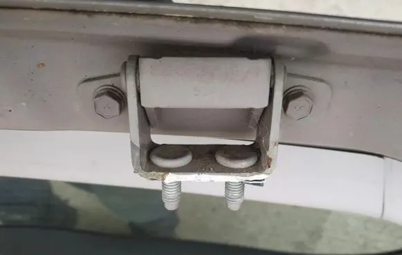 KIA Ceed Tailgate/trunk/boot hinge