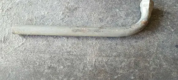 Volkswagen PASSAT B4 Wheel nut wrench 4D0012219A