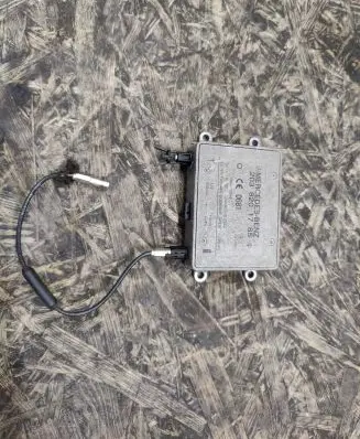Mercedes-Benz SL AMG R230 Antenna control unit 2038201785