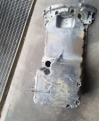 Mercedes-Benz Vito Viano W639 Oil sump R6460140402