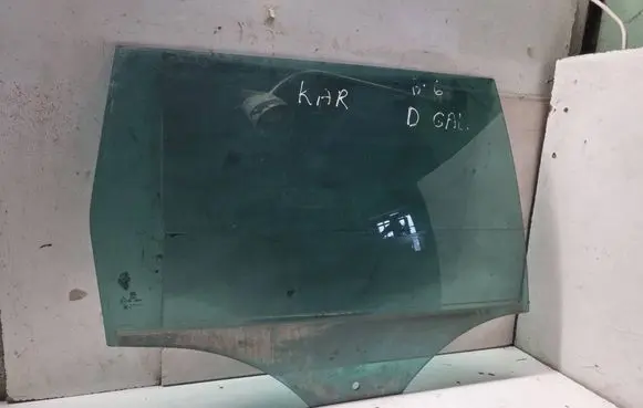 Volkswagen PASSAT B6 Rear door window glass 43R000118 A011404