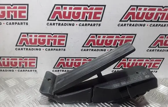 BMW 1 E81 E87 Accelerator throttle pedal 6793742 12037313 6PV00937920