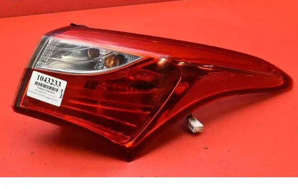 Hyundai i30 Rear/tail lights 92402A62