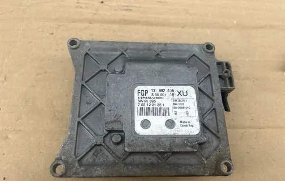 Opel Astra J Engine control unit/module 12992406 7081221351 5WK9395