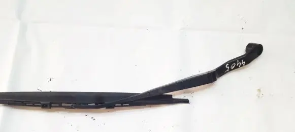Jeep Patriot Front wiper blade arm