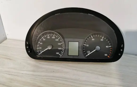 Mercedes-Benz Sprinter W906 Speedometer (instrument cluster) A9069008603 A9069010902