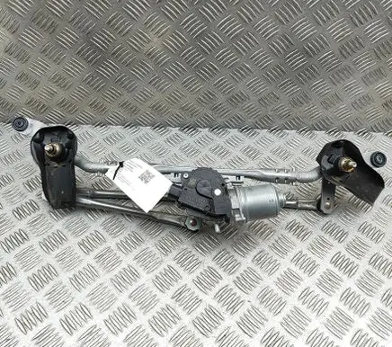 Mazda CX-5 II Front wiper linkage and motor K12367340 1593008450