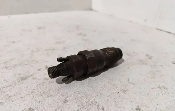 BMW 5 E39 Fuel injector KAC21S71