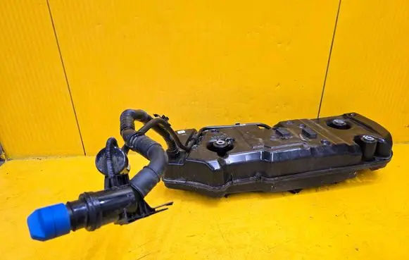 Mercedes-Benz GLE W167 AdBlue liquid reservoir A0994712500