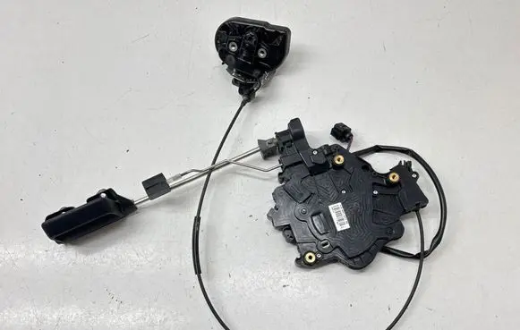 Volkswagen Transporter - Caravelle T6 Sliding door lock 7E0843603 7E0843653 H000A45