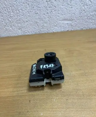 Mercedes-Benz C W205 Ignition lock A2059007121 F1317