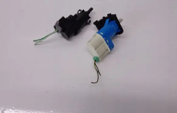 Ford Focus Brake pedal sensor switch 9C872