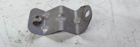 Audi A4 S4 B9 Fender mounting bracket 8W0821471