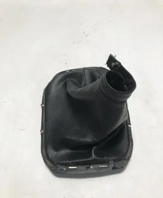 KIA Sorento Gear shifter surround trim plastic 