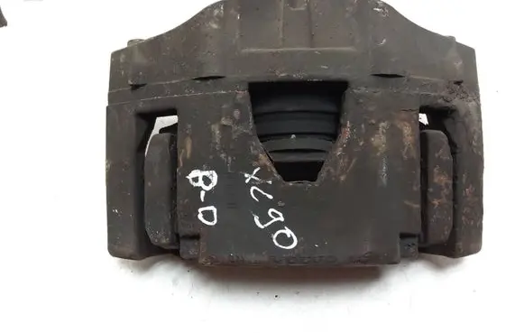 Volvo XC90 Front brake caliper 30657307