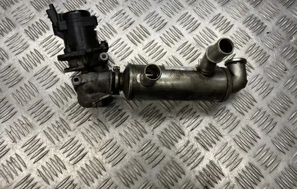 Ford Focus C-MAX EGR valve cooler 9646762280 VP108H9P445BA 779998D
