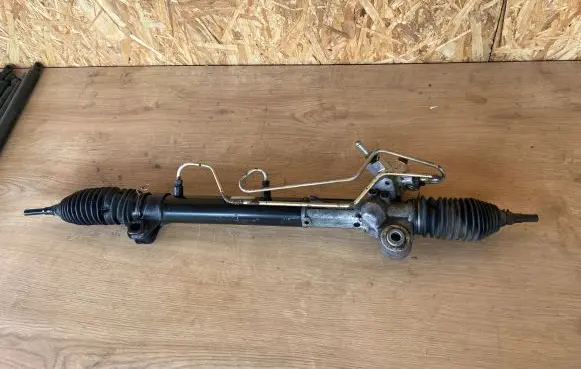 Nissan X-Trail T30 Steering rack