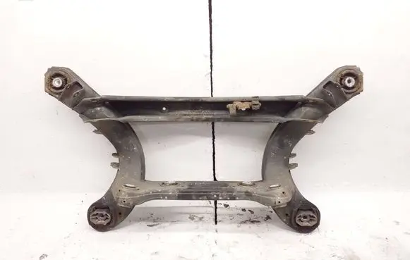 Mercedes-Benz C W205 Rear subframe 2053505120 2347085 0000745326