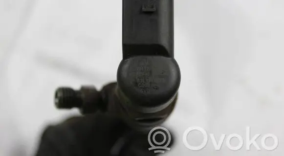 Volkswagen Golf VI Fuel injector 03L130277B