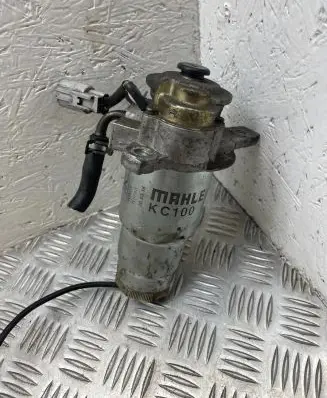Toyota Avensis T220 Fuel filter 