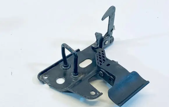 Audi A6 S6 C6 4F Engine bonnet/hood lock/latch loop/hook 4F0823480B