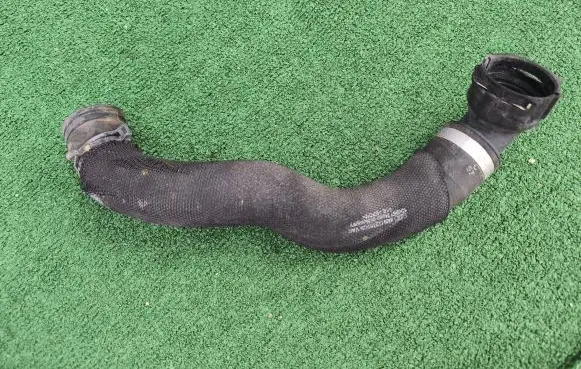 Audi Q5 SQ5 Engine coolant pipe/hose 4M0122101CB