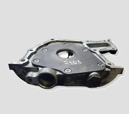 Opel Zafira B Oil pump 37018201