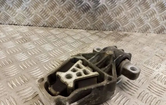 Mercedes-Benz B W246 W242 Engine mount bracket A2462401209
