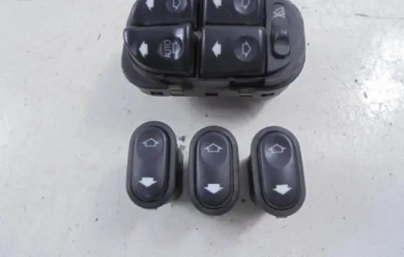 Ford Mondeo Mk III Electric window control switch 97BG14A132AB