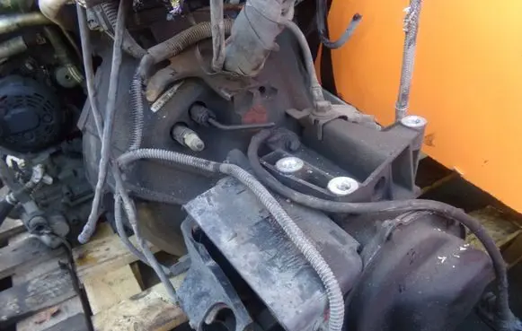 Citroen C4 Cactus Manual 5 speed gearbox DV1R7002ABF 20MB13