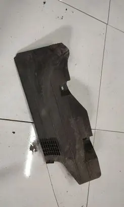 Volvo V50 Engine splash shield/under tray 