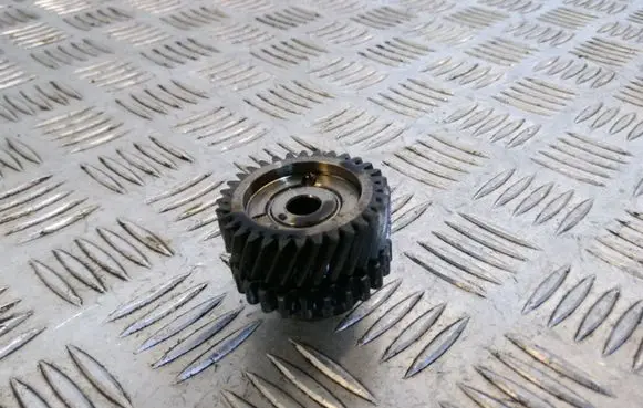 Volkswagen Golf VII Balance shaft 06K103319A