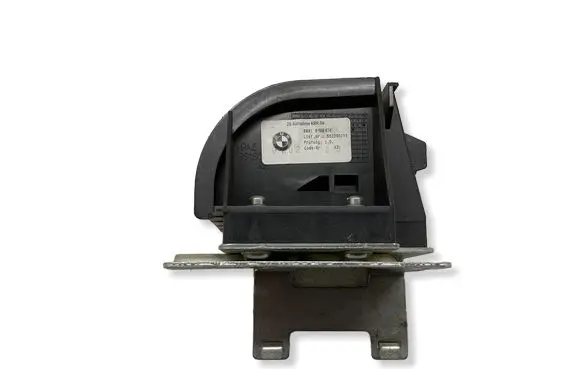 BMW 5 F10 F11 Parcel shelf load cover mount bracket 9168474 55220011