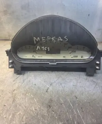 Mercedes-Benz A W168 Speedometer (instrument cluster) A1685400547 09050530702 0301170199