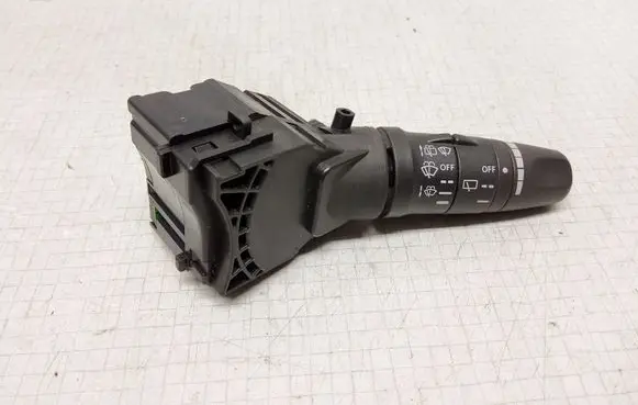 Nissan Primera Wiper control stalk 25260AV610